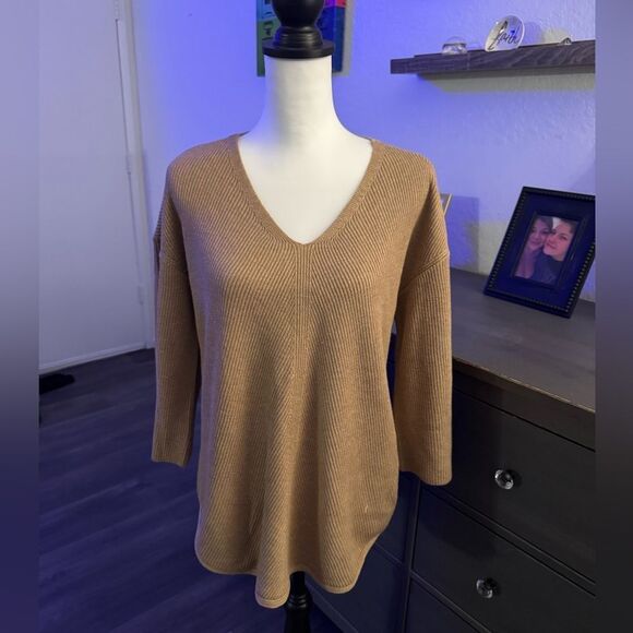 Beautiful new sweater by Chico size 2/16 W - Picture 1 of 5
